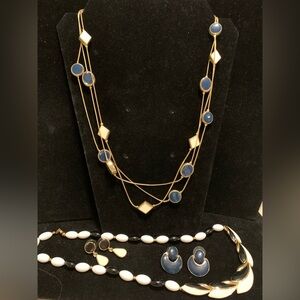 2/$15 Two Necklaces And Two Pairs Of Earrings